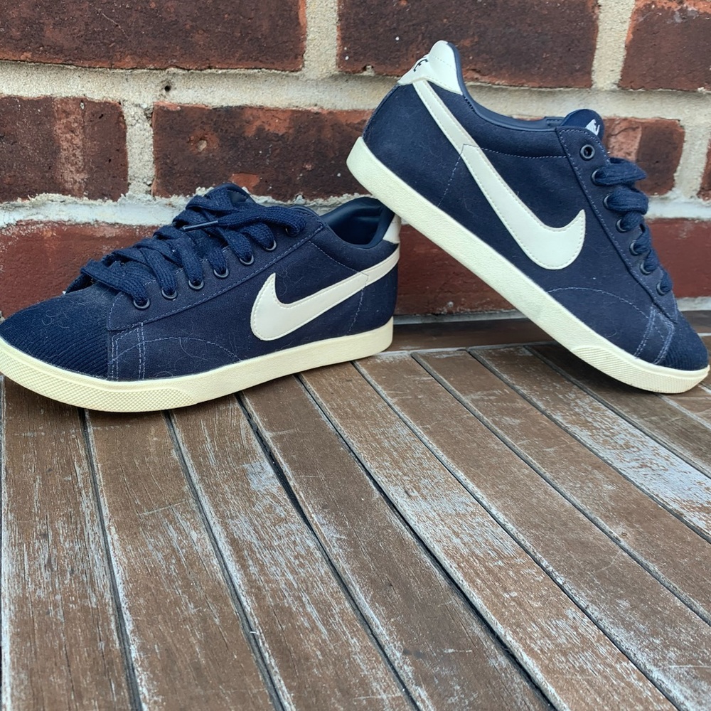 Women’s Nike Racquette. Size 6, Eur size 36.5.